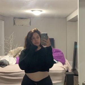 Meet your Posher, Cassandra